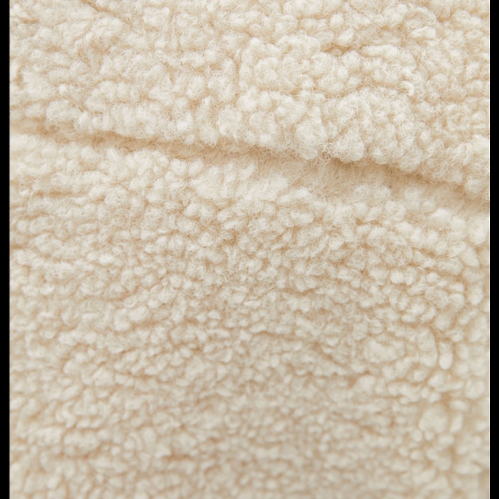 Long faux shearling double-breasted coat in cream - Picture 5 of 8